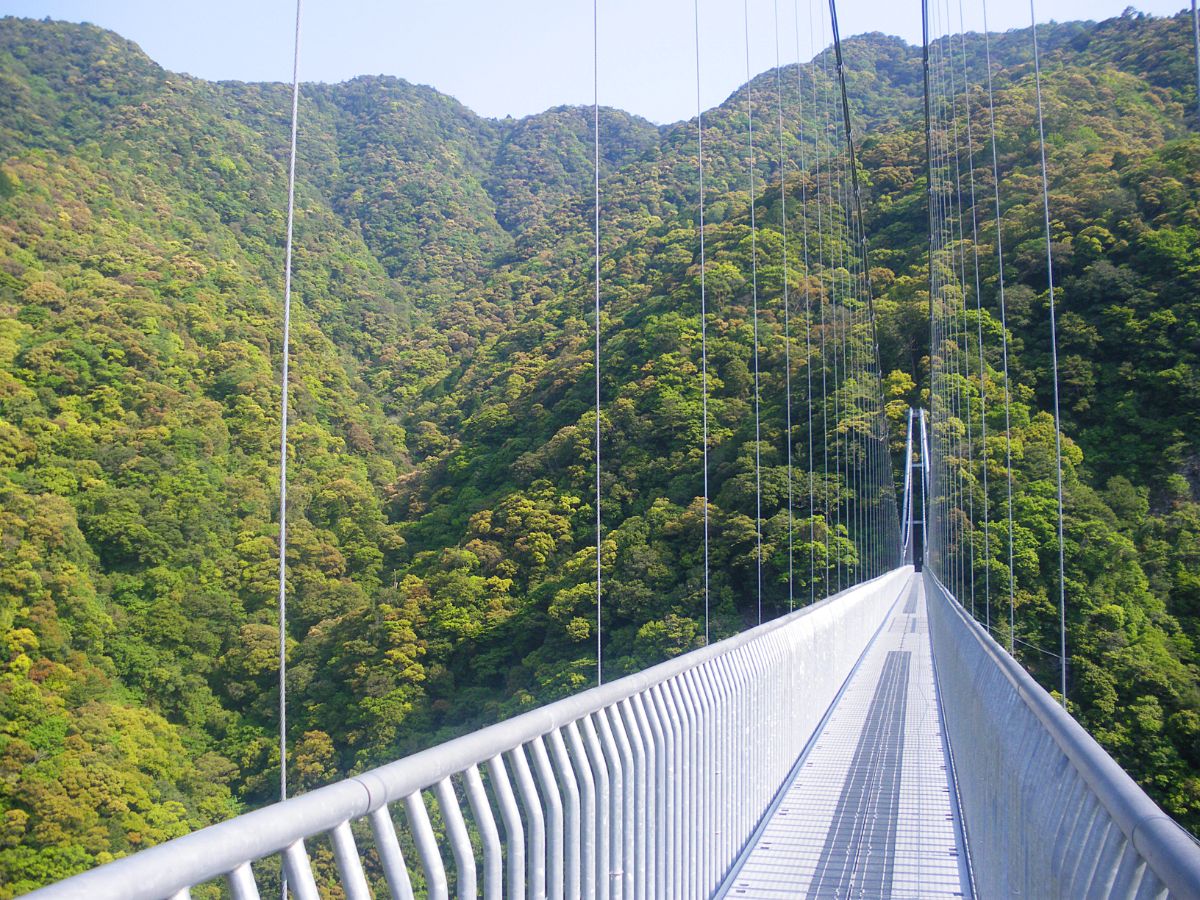 Ayano Teruha Otsuribashi Bridge-1