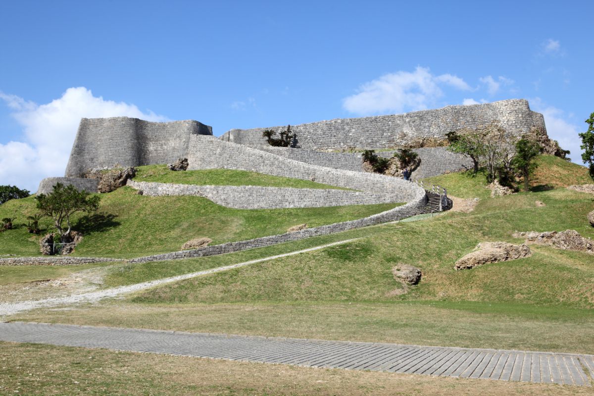 Katsurenjo Castle Ruins