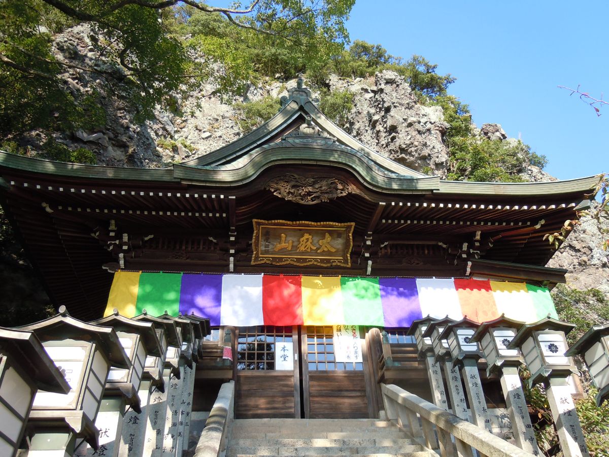 Nishinotaki Ryusuiji Temple