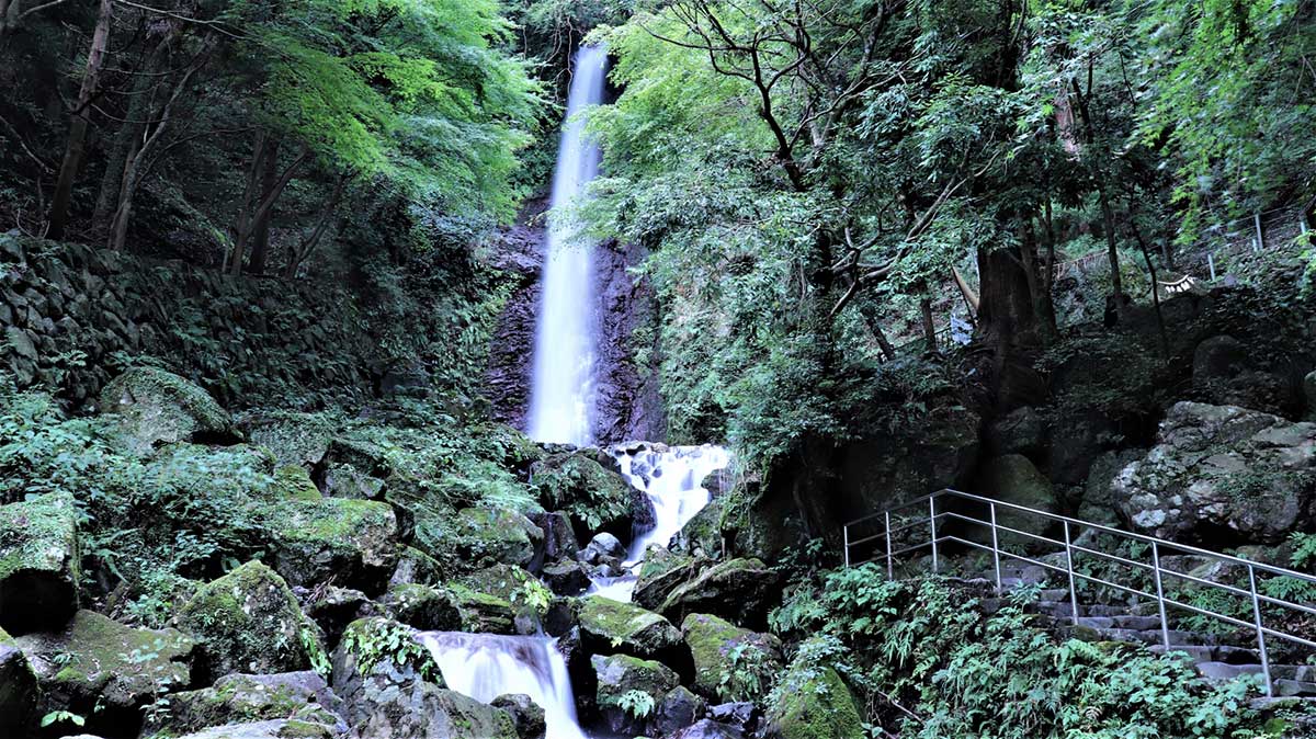 Yoro no Taki Falls