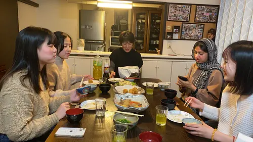 Enjoy home-cooked meals that Japanese people always eat, not special meals