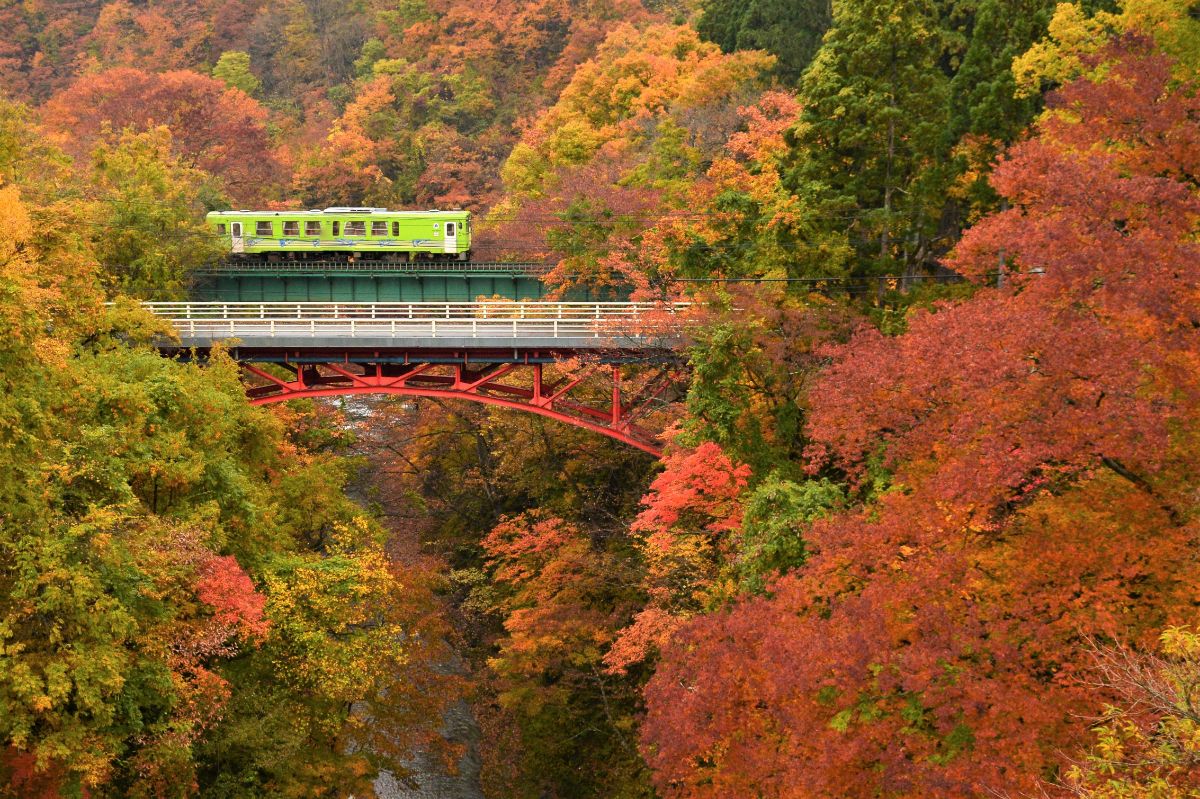 Akita Nairiku Jukan Tetsudo Railway / Omatagawa Kyoryo Bridge