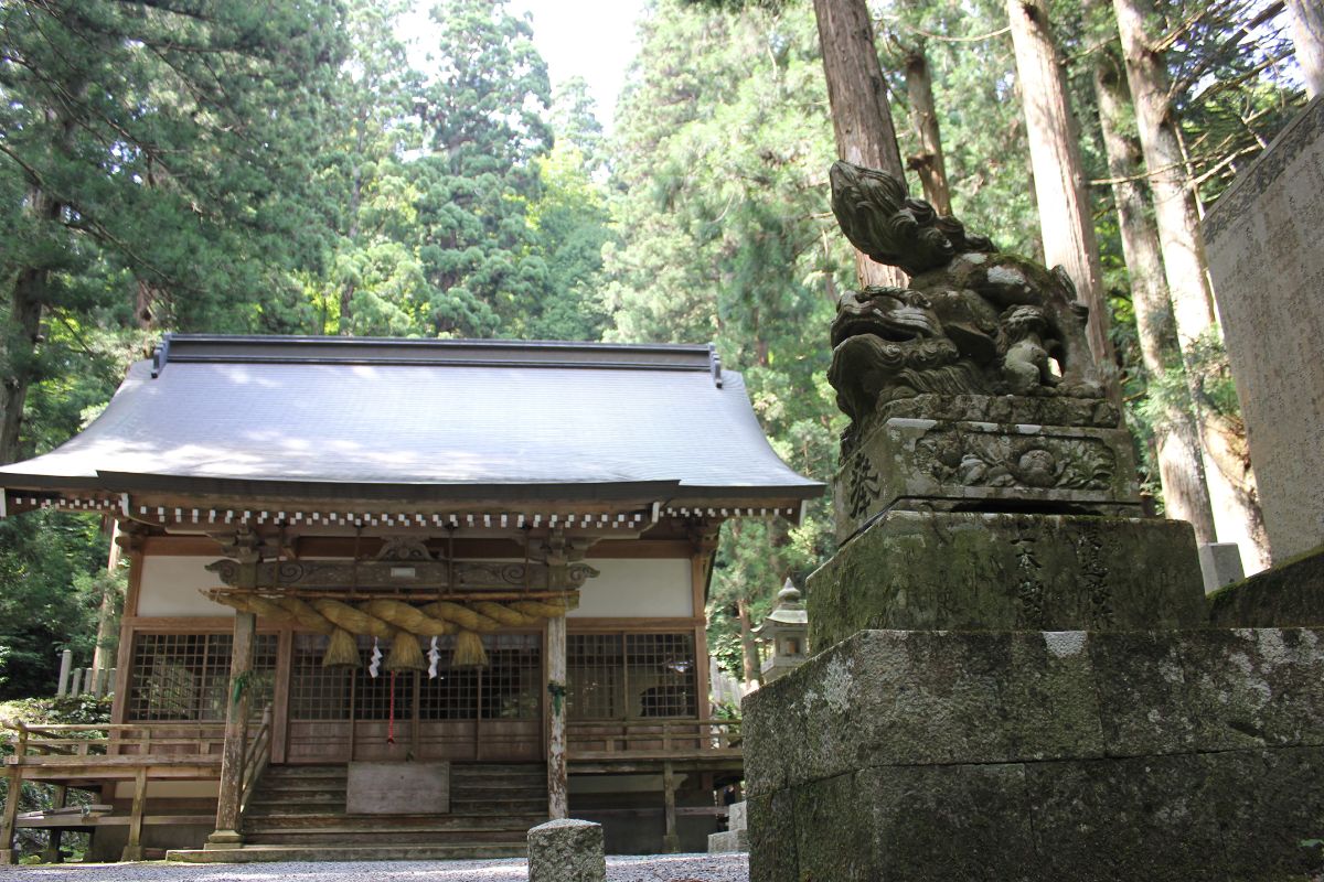 Kumano Jinja Shrine