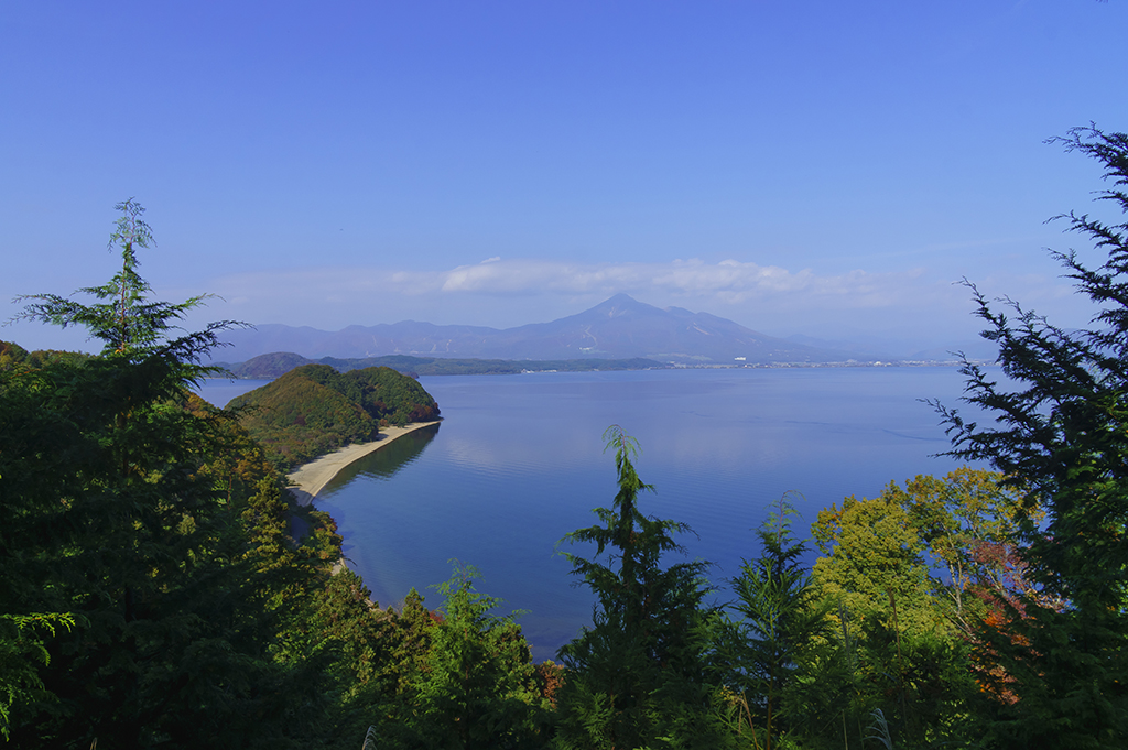 Inawashiroko Lake