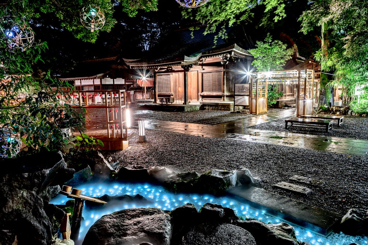 Hikawa Jinja Shrine