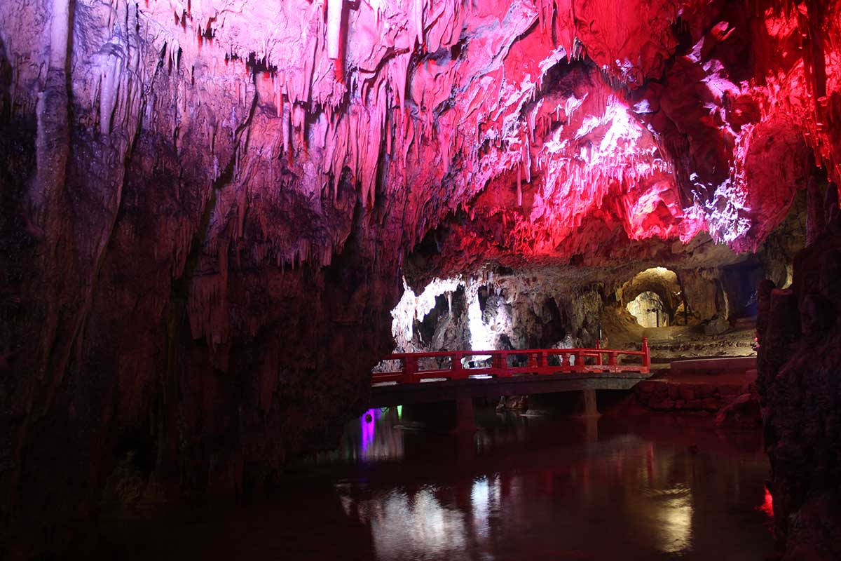 Makido Cave