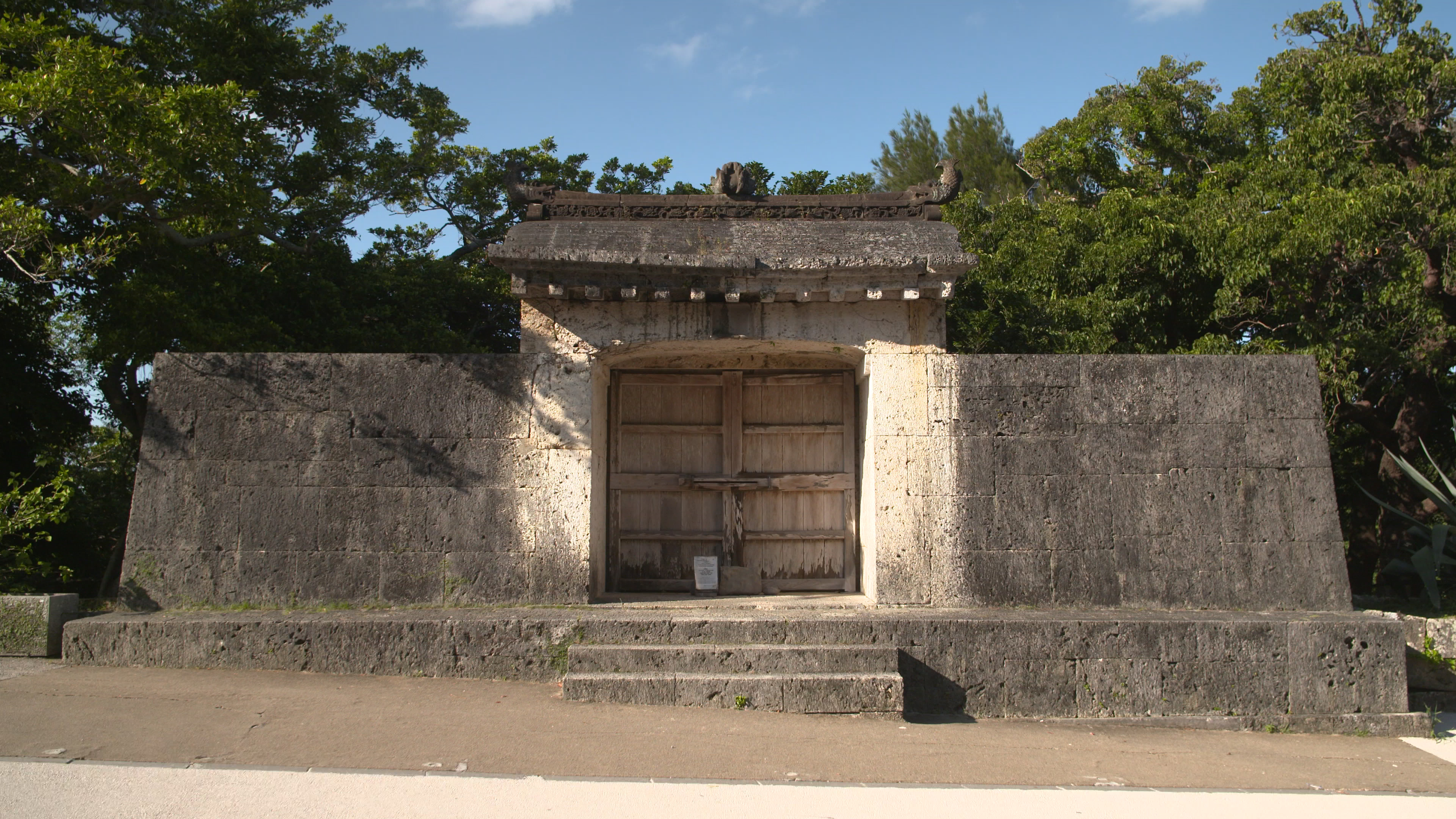 Naha Shuri Walking Tour