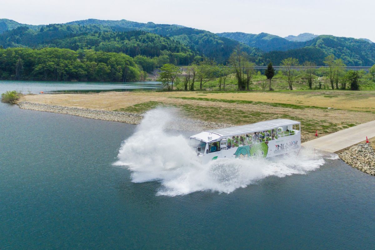 Nishimeya Dam Lake Amphibious Bus Tour