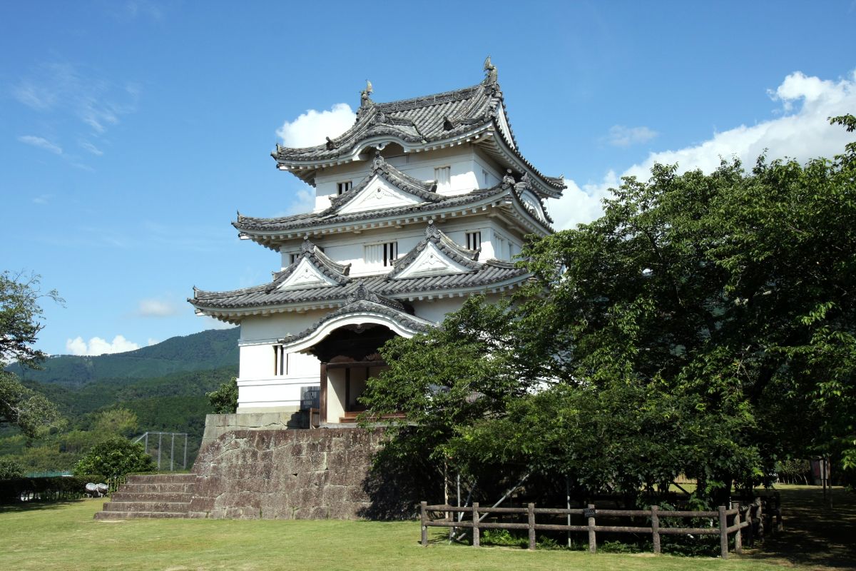 Uwajimajo Castle