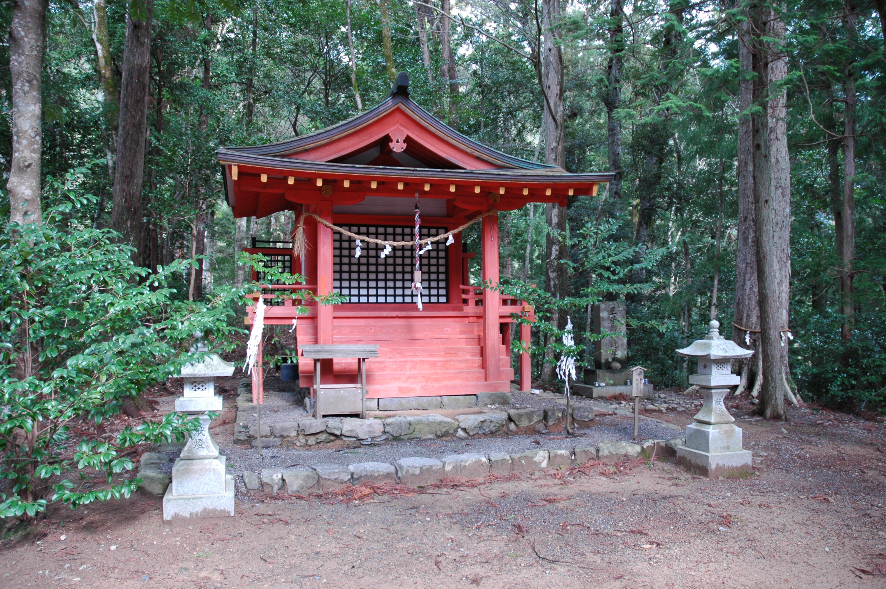 Hosshinmon Oji Shrine