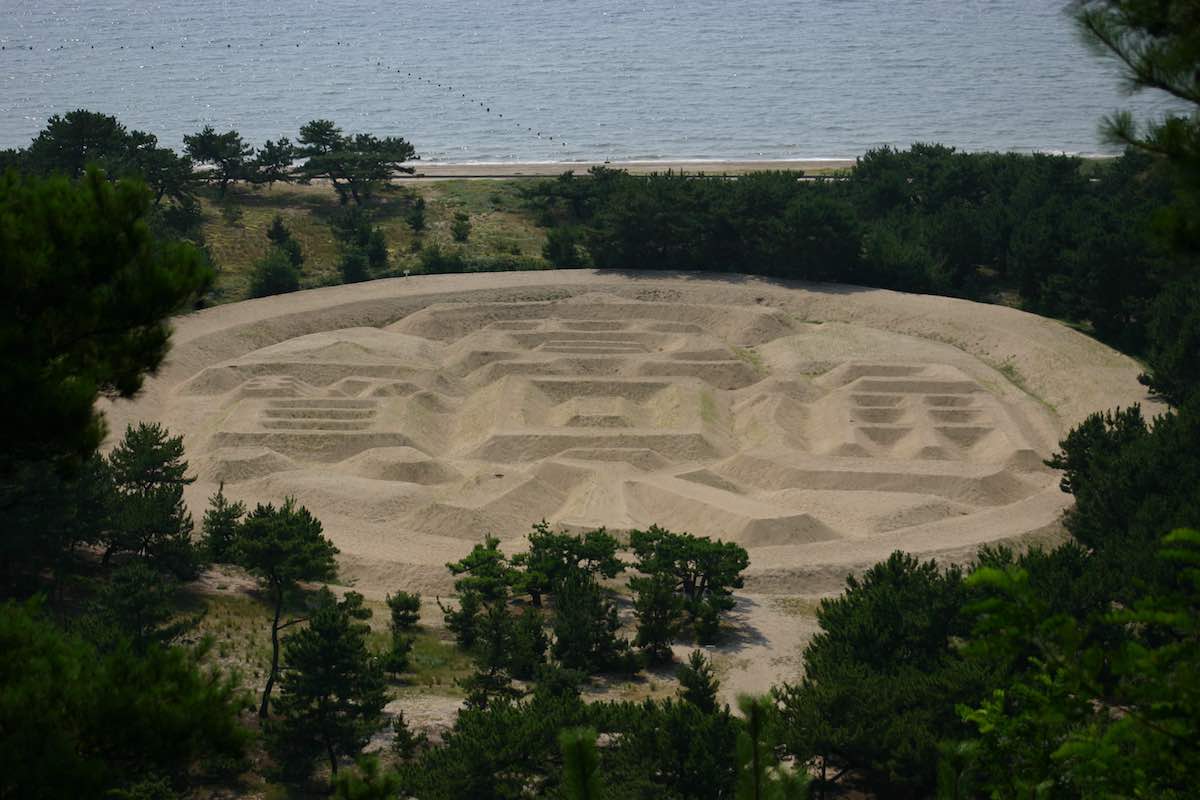 Zenigata Sunae Sand Painting