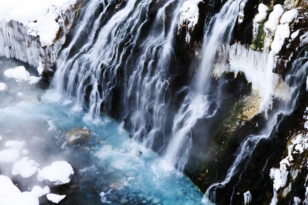 Shirahigenotaki Falls