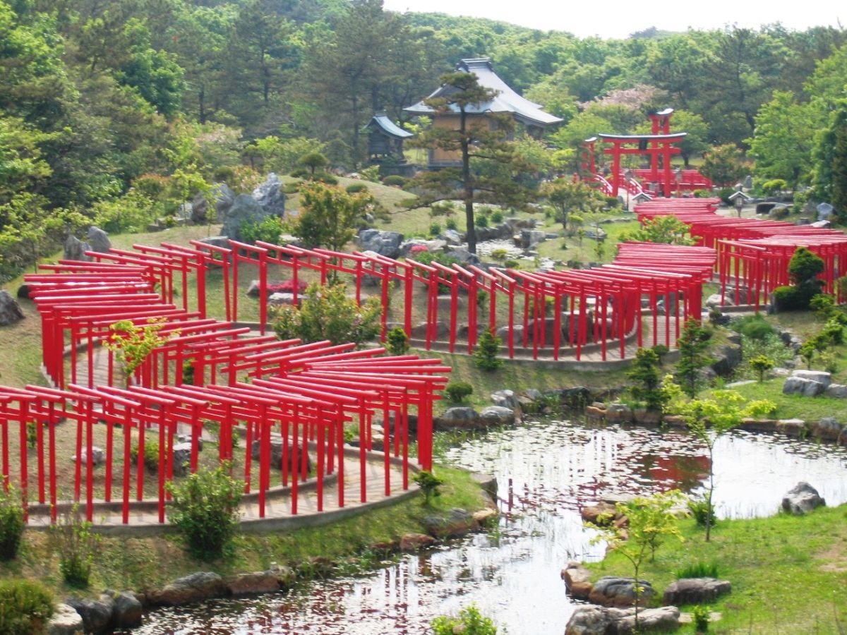 Takayama Inari Jinja Shrine