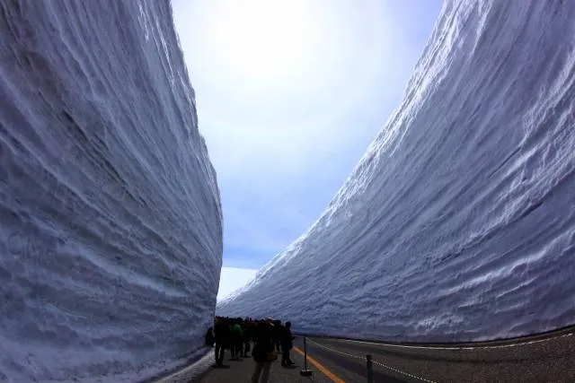 snow-street