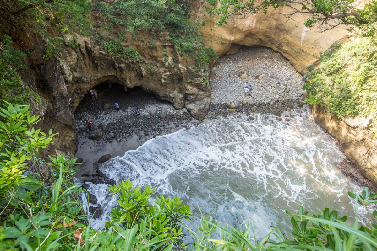 Ryugukutsu Sea Cave