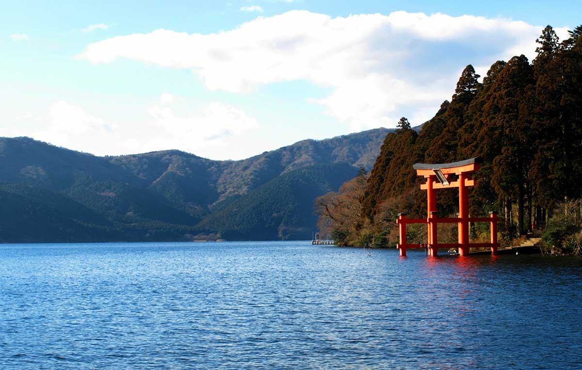 Ashinoko Lake | WOW U